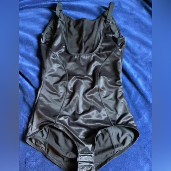 NWOT Maidenform Size XL shapewear - Picture 2 of 5